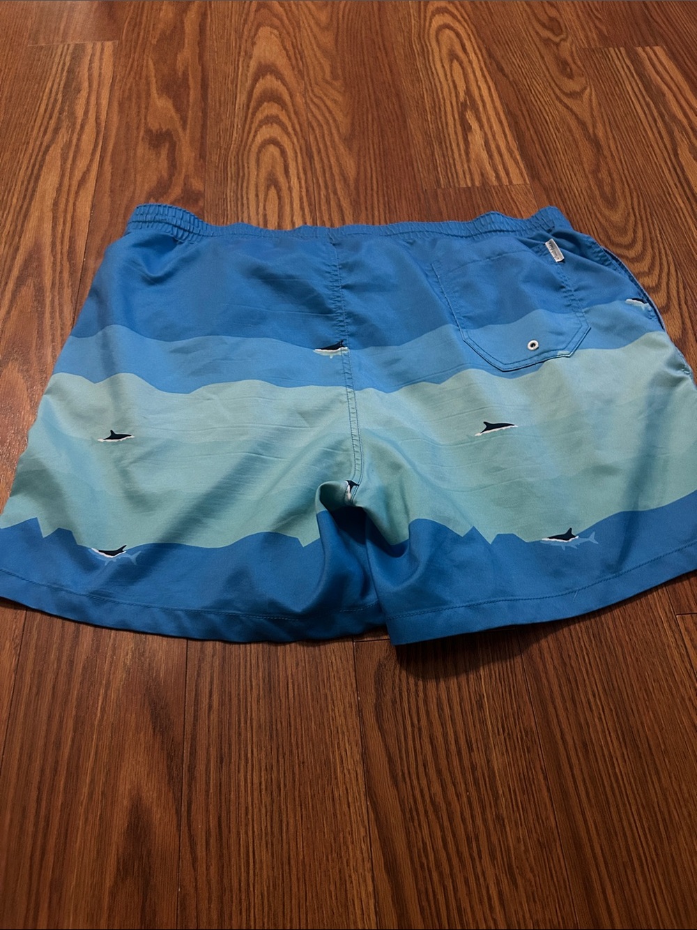 Chubbies Men's XXL Pocket Blue Ombre‎ Shark Drawstring Swim Trunks - Picture 4 of 7